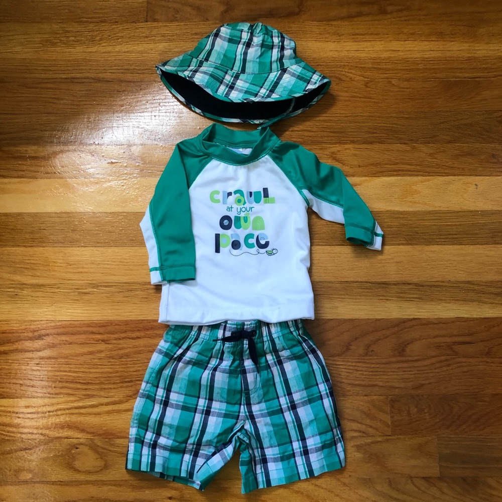 Boys Gymboree 6-12 month swim set.